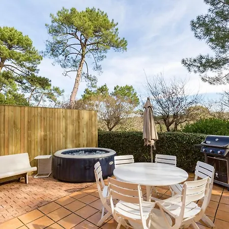 Appt Prive / Piscine Jacuzzi / 10 Min A Pied De La Plage Apartment *