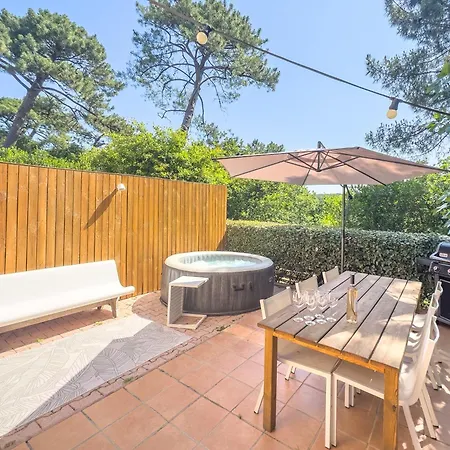 Appt Prive / Piscine Jacuzzi / 10 Min A Pied De La
