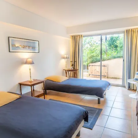 Appt Prive / Piscine Jacuzzi / 10 Min A Pied De La Plage Apartment *